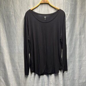 GAP Women's Black Long Sleeve Top size XL